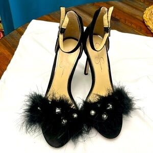 Feathery jeweled black heels size 9M